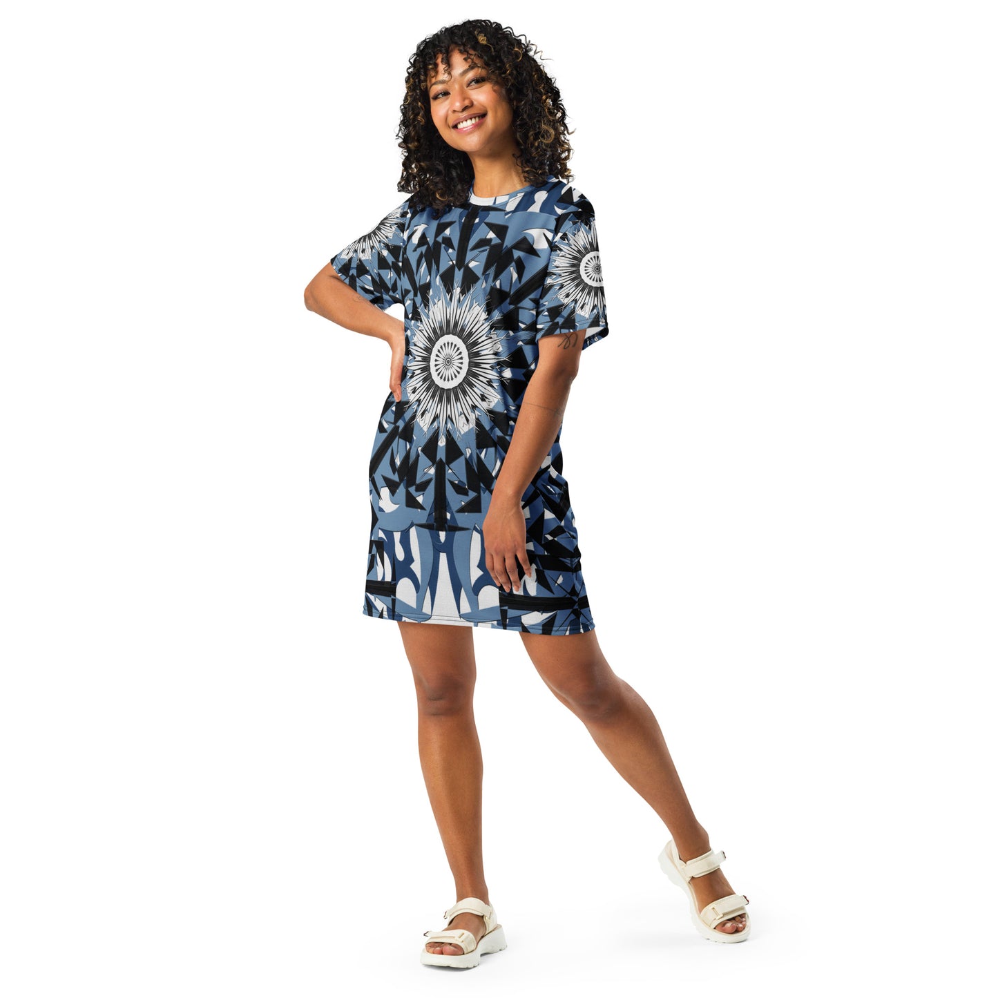 Snowy Night T-shirt dress